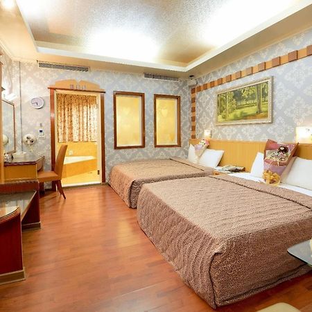 Holland Village Motel Tainan Exterior photo